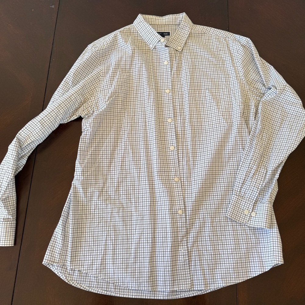 Club Room Men's Casual Checkered Shirt - Blue and White